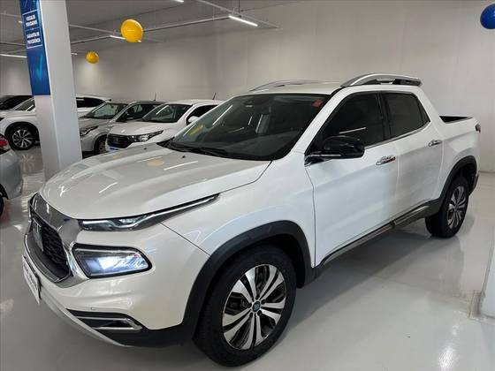 FIAT TORO 2.0 16V TURBO DIESEL VOLCANO 4WD AT9 FIAT TORO 2.0 16V TURBO DIESEL VOLCANO 4WD AT9